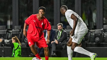 Ronaldinho viene a Chile