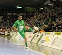 El Movistar golea (1-4) al Magna Gurpea y conserva el liderato