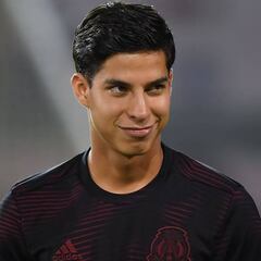 Tena pide paciencia para Diego Lainez