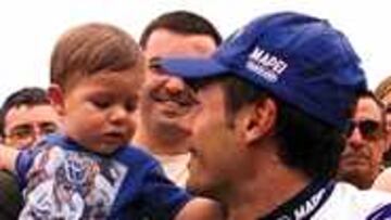 JOVEN ADMIRADOR. El admirador más joven de Óscar Freire es su sobrino Lucas.