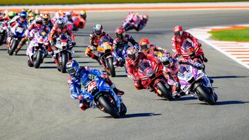 Rins lidera la carrera del GP de Valencia que cerró la temporada 2022 de MotoGP.