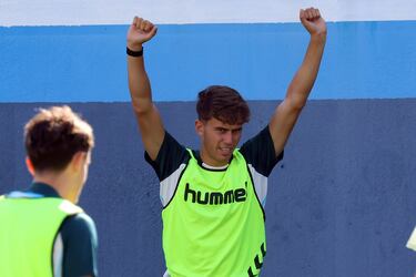 Sergio Pellicer, en el foco ante un Andorra con Álex Calvo