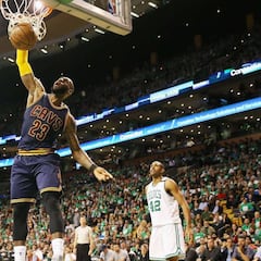 LeBron supera a Michael Jordan para jugar sus octavas Finales