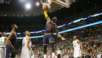 BOSTON, MA - MAY 25: (EDITORS NOTE: Retransmission with alternate crop.) LeBron James #23 of the Cleveland Cavaliers dunks in the third quarter against the Boston Celtics during Game Five of the 2017 NBA Eastern Conference Finals at TD Garden on May 25, 2017 in Boston, Massachusetts. NOTE TO USER: User expressly acknowledges and agrees that, by downloading and or using this photograph, User is consenting to the terms and conditions of the Getty Images License Agreement.   Elsa/Getty Images/AFP
 == FOR NEWSPAPERS, INTERNET, TELCOS &amp; TELEVISION USE ONLY ==