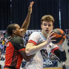 El Covirán Granada se ahoga en Fontes do Sar