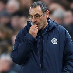 La sanción FIFA enreda el relevo de Sarri en el banquillo