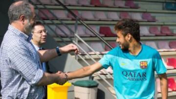 Despu¨¦s de la derrota en Granada, los jugadores del Barcelona han recibido la visita del presidentedel club, Josep Maria Bartomeu.