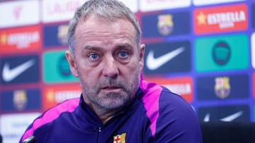 GRAFCAT7989. SANT JOAN DESPÍ (BARCELONA) (ESPAÑA), 06/02/2026.-El técnico alemán del FC Barcelona, Hansi Flick, durante la rueda de prensa que ha ofrecido tras el entrenamiento que ha realizado la plantilla barcelonista en la ciudad deportiva Joan Gamper para preparar el partido correspondiente a la jornada 23º jornada de LaLig06/02/2026.-El centrocampista del FC Barcelona, Fermín Lópeza que disputarán mañana en el Spotify Camp Nou ante el Mallorca.EFE/ Quique García