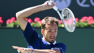 El tenista ruso Daniil Medvedev, durante su partido ante Tomas Machac en el BNP Paribas Open, el Masters 1.000 de Indian Wells.