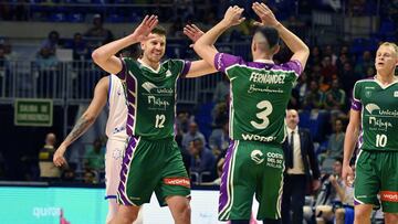 28/04/19 PARTIDO BALONCESTO ACB
UNICAJA - SAN PABLO BURGOS
MILOSAVLJEVIC Y FERNANDEZ
