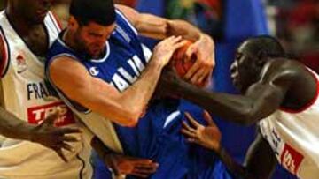 Italia apea de Atenas 2004 a Francia