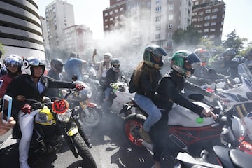 El homenaje motero al Maestro Ángel Nieto en Madrid