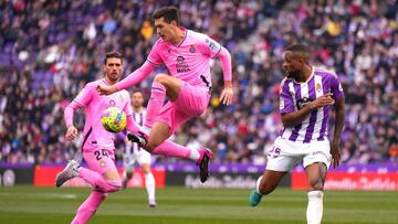 César Montes titular en la derrota del Espanyol ante Valladolid