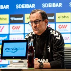 Etxeberria: “El Racing es una de las revelaciones de la primera vuelta”