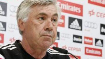 Carlo Ancelotti en una rueda de prensa