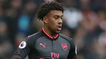Arsenal players "lead by example" says Iwobi