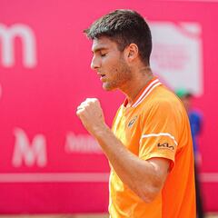 La Armada se renueva: del inesperado Jordà a la ilusión de Llamas