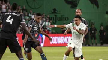 El LA Galaxy de Greg Vanney y Chicharito Hern&aacute;ndez la pasa mal. Sum&oacute; su s&eacute;ptimo partido sin ganar despu&eacute;s de caer ante el colero Austin FC en el Q2 Stadium.