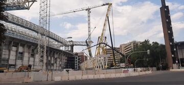 Los trabajos es los exteriores del estadio. 