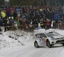 Andreas Mikkelsen falla y Jari Matti Latvala se acerca al triunfo