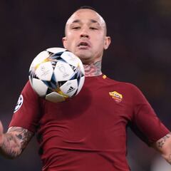 La Roma regresa a cuartos 10 años después con gol de Dzeko