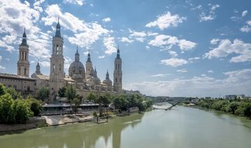 Zaragoza, preparada para las Fiestas del Pilar.