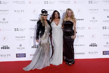 Anastacia, María Bravo y Pamela Anderson.