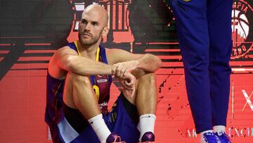 Nick Calathes sentado.