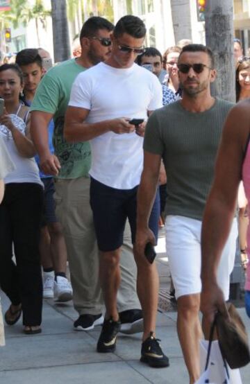 Cristiano se va de compras y revoluciona Beverly Hills