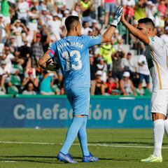 Aprobados y suspensos en el Elche: Álex Collado vuelve a brillar en solitario