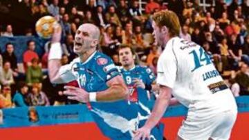 <b>UN AÑO FUERA. </b>Dominikovic debutó y acabó la temporada.