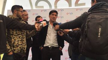 "Abriría mi corazón por ir a Colo Colo o a la Selección"