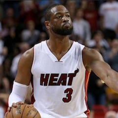 Dwyane Wade se resiste al retiro; jugará otro año en Miami Heat