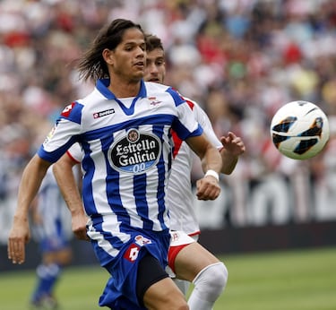 Vistió la camiseta blanquiazul entre 2008 y 2013. Jugó 115 encuentros y marcó 7 goles. 