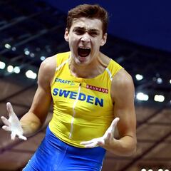 Asombroso Duplantis: oro y 6,05 en p谷rtiga con s車lo 18 a?os