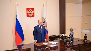 Russian President Vladimir Putin attends a flag-raising ceremony on the ferry Marshal Rokossovsky via a video link at his residence outside Moscow, Russia March 4, 2022. Sputnik/Alexey Nikolsky/Kremlin via REUTERS ATTENTION EDITORS - THIS IMAGE WAS PROVID