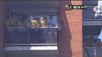 Los jugadores Xeneizes saludaron a sus hinchas