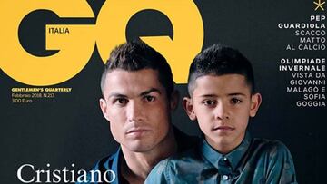 Cristiano Ronaldo con su hijo mayor, Cristiano Jr., en la portada de la edici&oacute;n italiana de la revista GQ.