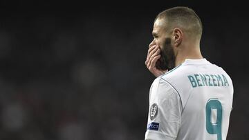 Benzema, ante el PSG.