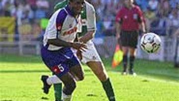 <B>ESPERANZADO</B>. Álvaro quiere jugar ante el Mirandés en Copa.