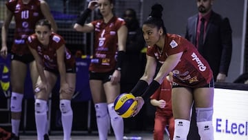 Carla Rueda, con el Mulhouse Volley.