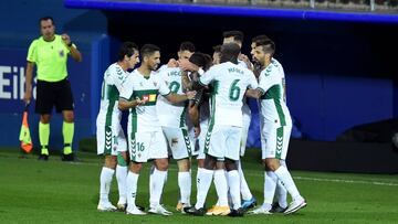 Marcone llevará el 4 en el Elche, Rigoni, el 22; y Carrillo, el 21