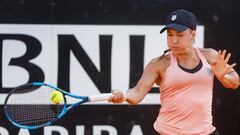 Rome (Italy), 11/05/2022.- Yulia Putintseva of Kazakhstan in action during her women's singles second round match against Garbine Muguruza of Spain at the Italian Open tennis tournament in Rome, Italy, 11 May 2022. (Tenis, Italia, Kazajstán, España, Roma) EFE/EPA/FABIO FRUSTACI
