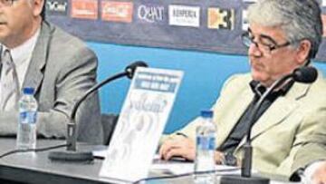 <b>BALANCE Y PRESENTACIÓN. </b>Doble conferencia de prensa la que ayer ofrecieron en el Palau Sant Jordi Adolfo Bara, Joan Collet, Dani Sánchez Llibre y Pedro Tomás.
