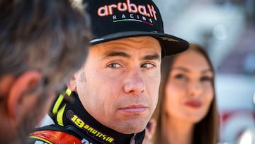 Álvaro Bautista carga contra Redding: “Hay pilotos sin cerebro”