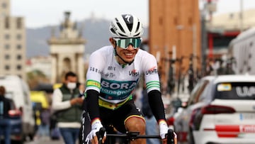 BARCELONA, SPAIN - MARCH 27: Sergio Andres Higuita Garcia of Colombia and Team Bora - Hansgrohe green leader jersey during the 101st Volta Ciclista a Catalunya 2022 - Stage 7 a 138,7km stage from Barcelona to Barcelona / #VoltaCatalunya101 / #WorldTour / on March 27, 2022 in Barcelona, Spain. (Photo by Gonzalo Arroyo Moreno/Getty Images)