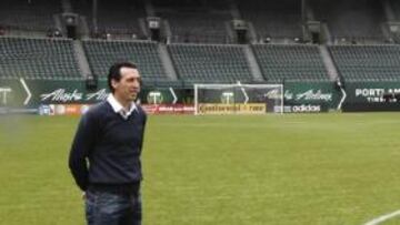 Unai Emery abandona la concentración para no volver