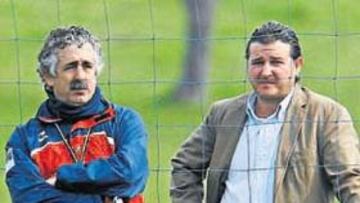 <b>SINTONÍA. </b>Emilio de Dios (derecha), ayer junto a Manuel Preciado en las instalaciones de Mareo.
