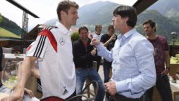 Müller y Löw, en la concentración.