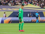 Luis Malagón en el partido de cuartos de final de la Copa Oro contra Arabia Saudita